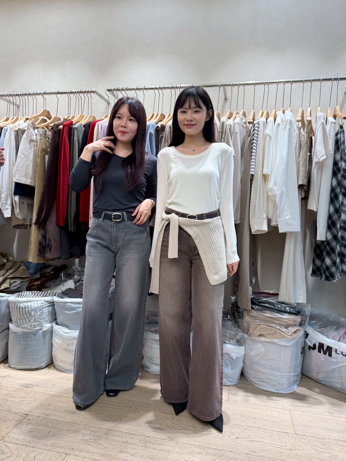 SG5023 洗水高腰直筒牛仔褲