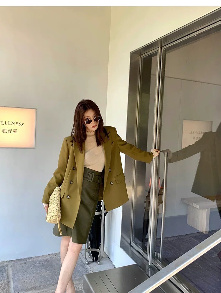 質感綠色系附腰帶修身及膝皮裙-S-XL (Elegant & Love)