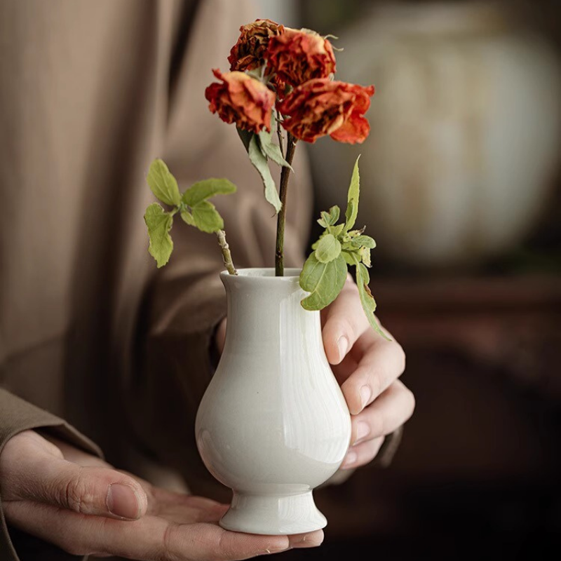 草木灰如意花瓶