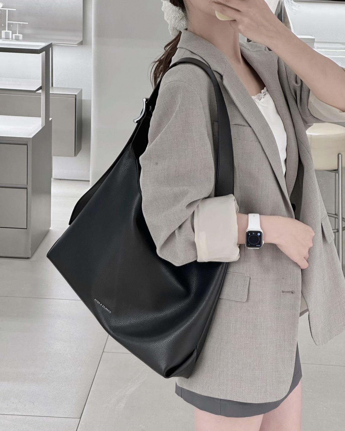 Charles ＆ Keith 小CK 麂皮 hobo 皮革 大容量 托特包 2色