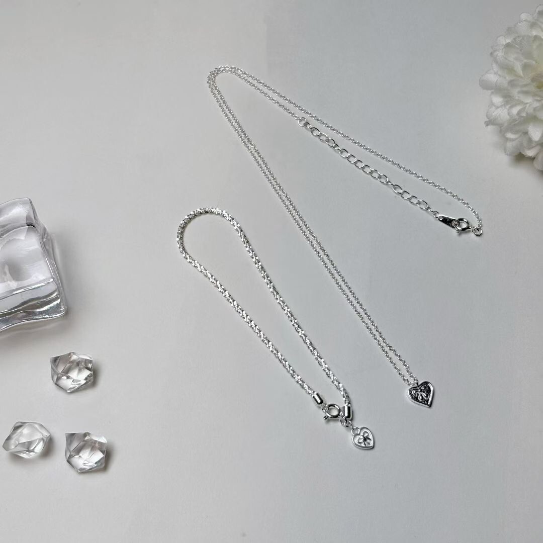 韓國🇰🇷925純銀飾品｜小巧愛心浮雕蝴蝶結