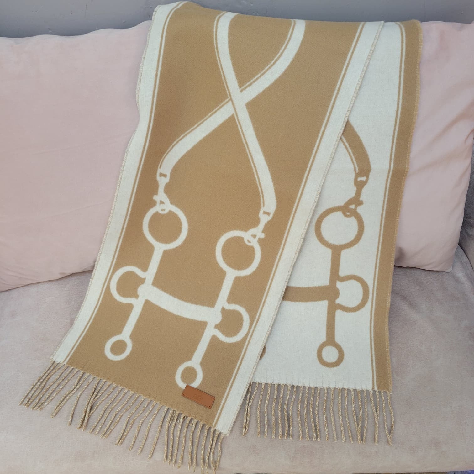 HERMES Casaque Mors scarf camel / ivoire (MUFFLER) 頸巾/圍巾