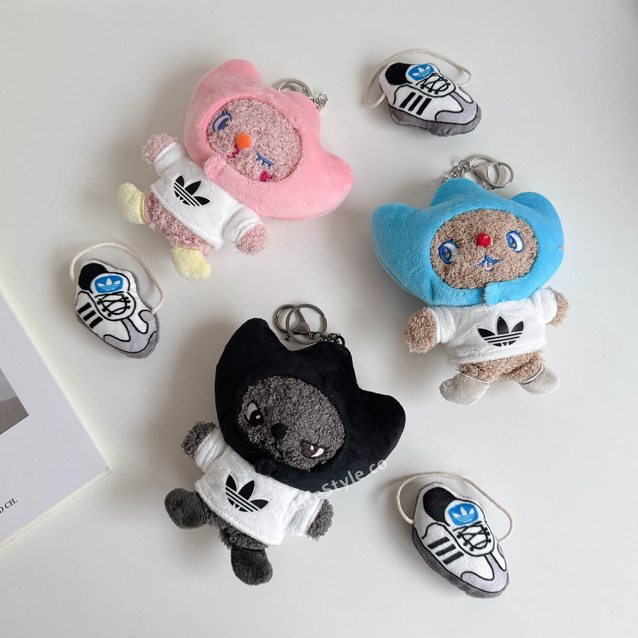 ADIDAS x Lin Yen Liang MR.Cloudy 聯名娃娃 三葉草小夥伴 吊飾 鑰匙圈 / 現貨