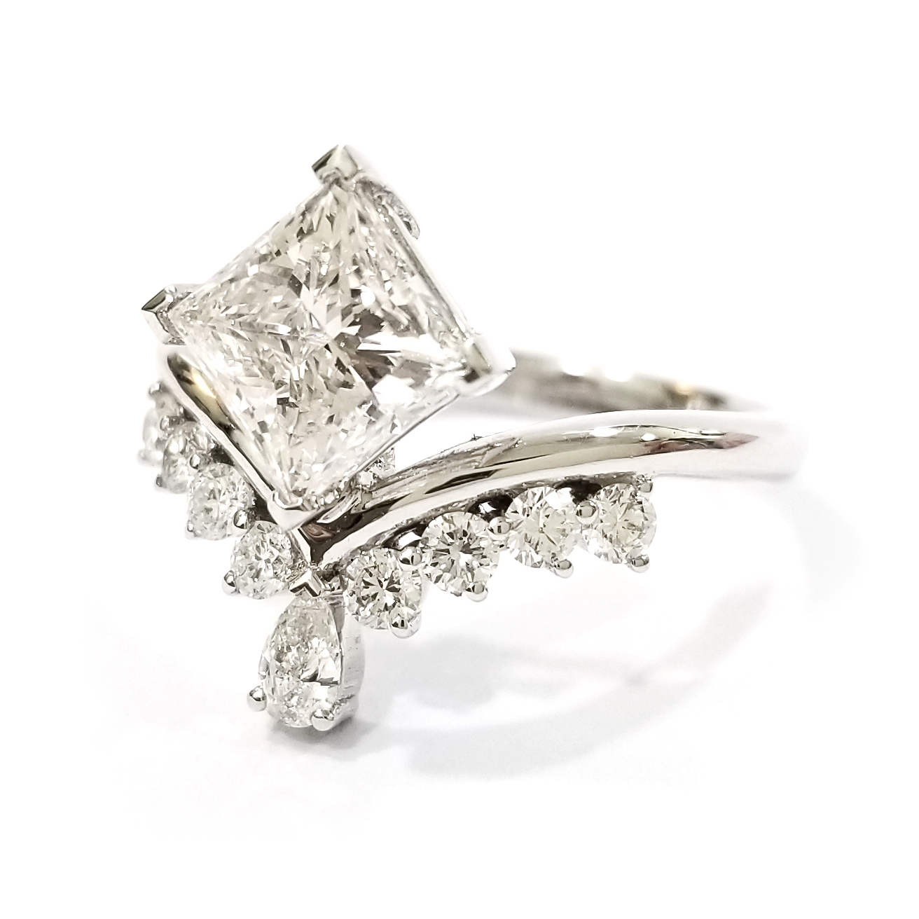 18K白金 1.5卡實驗室培育公主方鑽石戒指