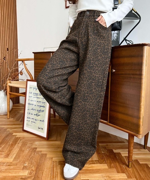 日系品牌服飾 moment+ 今年必備!豹紋牛仔長褲 豹紋單品 豹紋褲 牛仔褲 長褲 寬褲 直筒褲 休閒褲 4色(任買兩件711免運)/預購