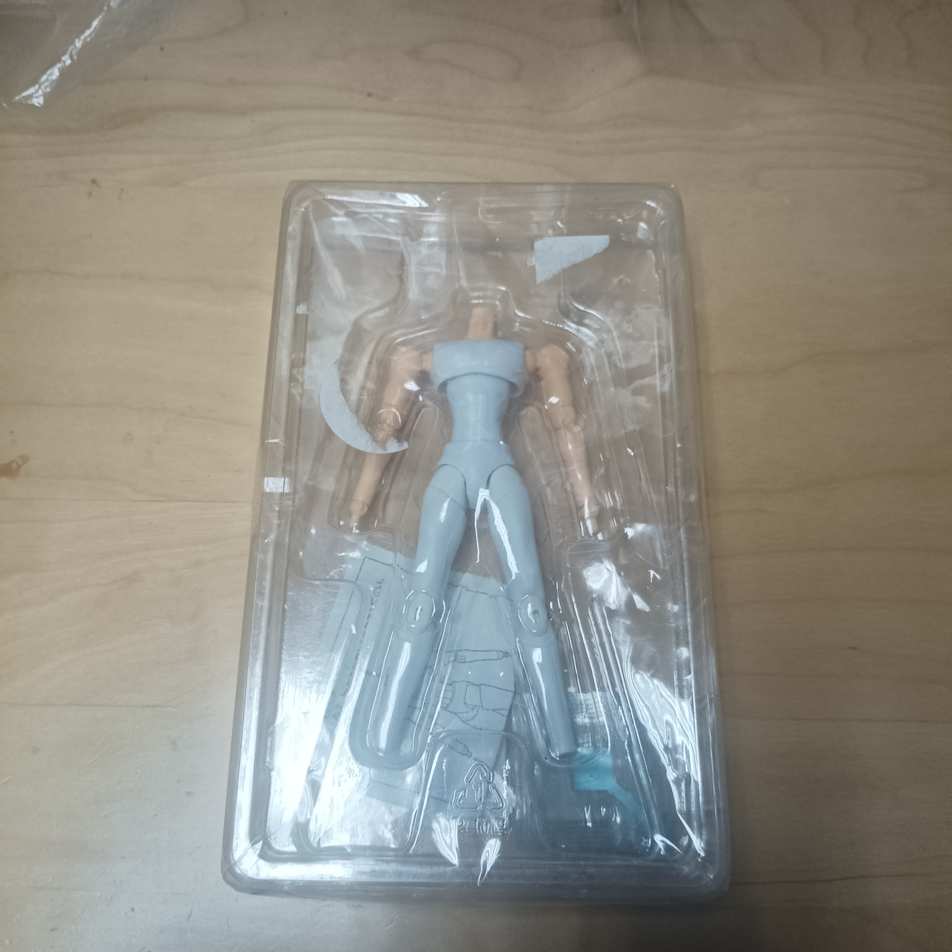 聖鬥士星矢-聖衣神話ex 水瓶座 冰河 修正主體