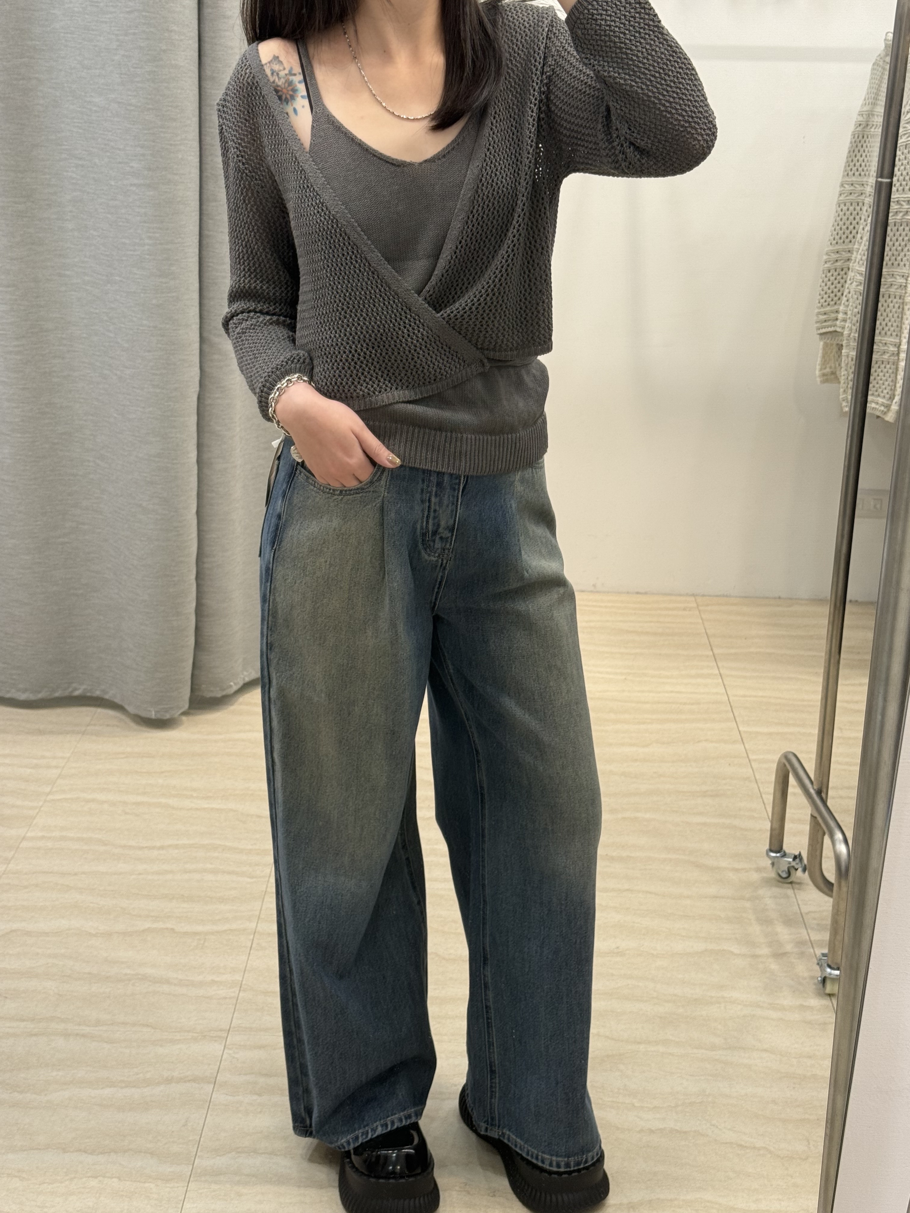 兩件式洞洞針織綁帶罩衫（任兩件半價）