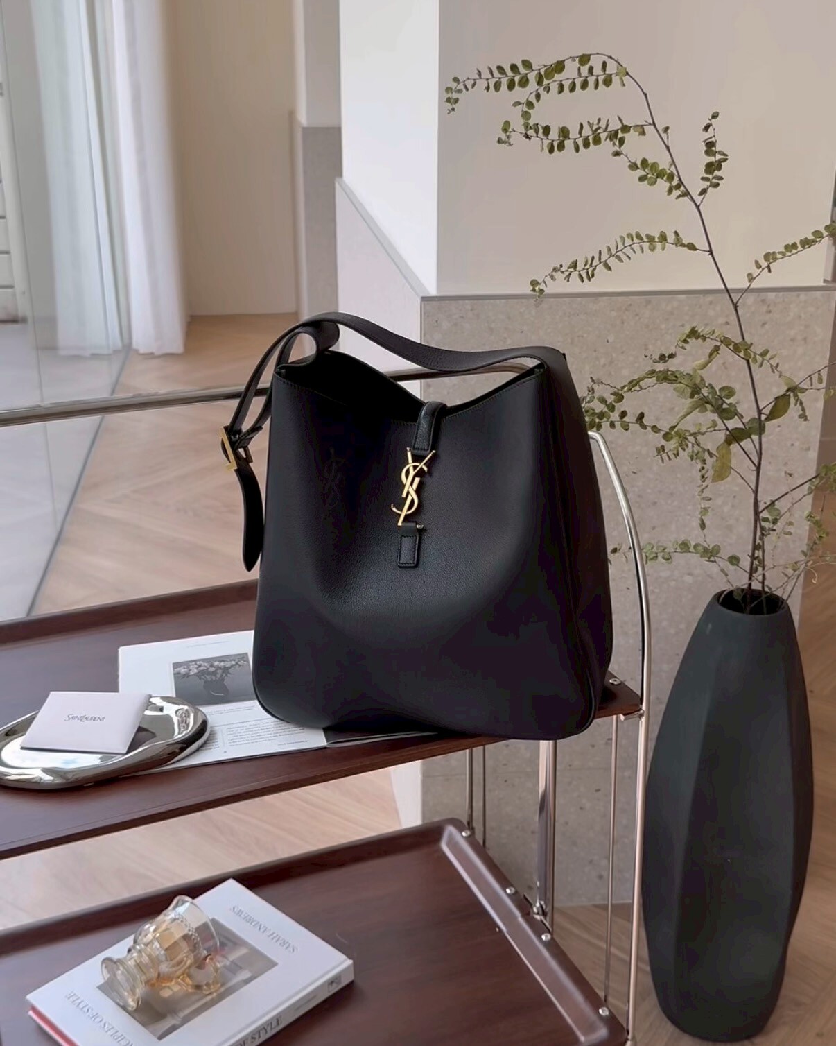 YSL｜LE 5À7 大號 HOBO 黑金