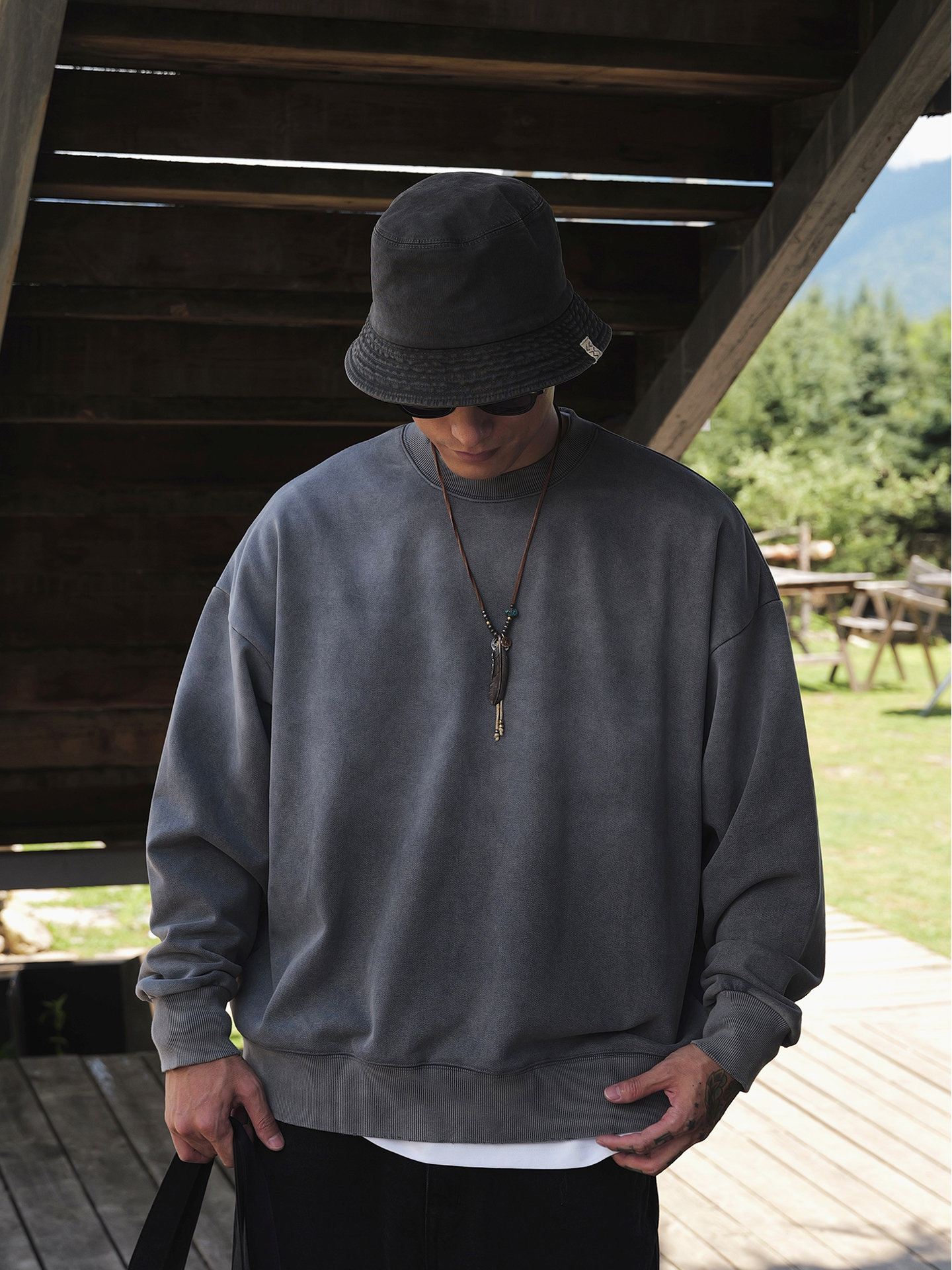 Unbent 25 A/W 素面標語水洗大學踢