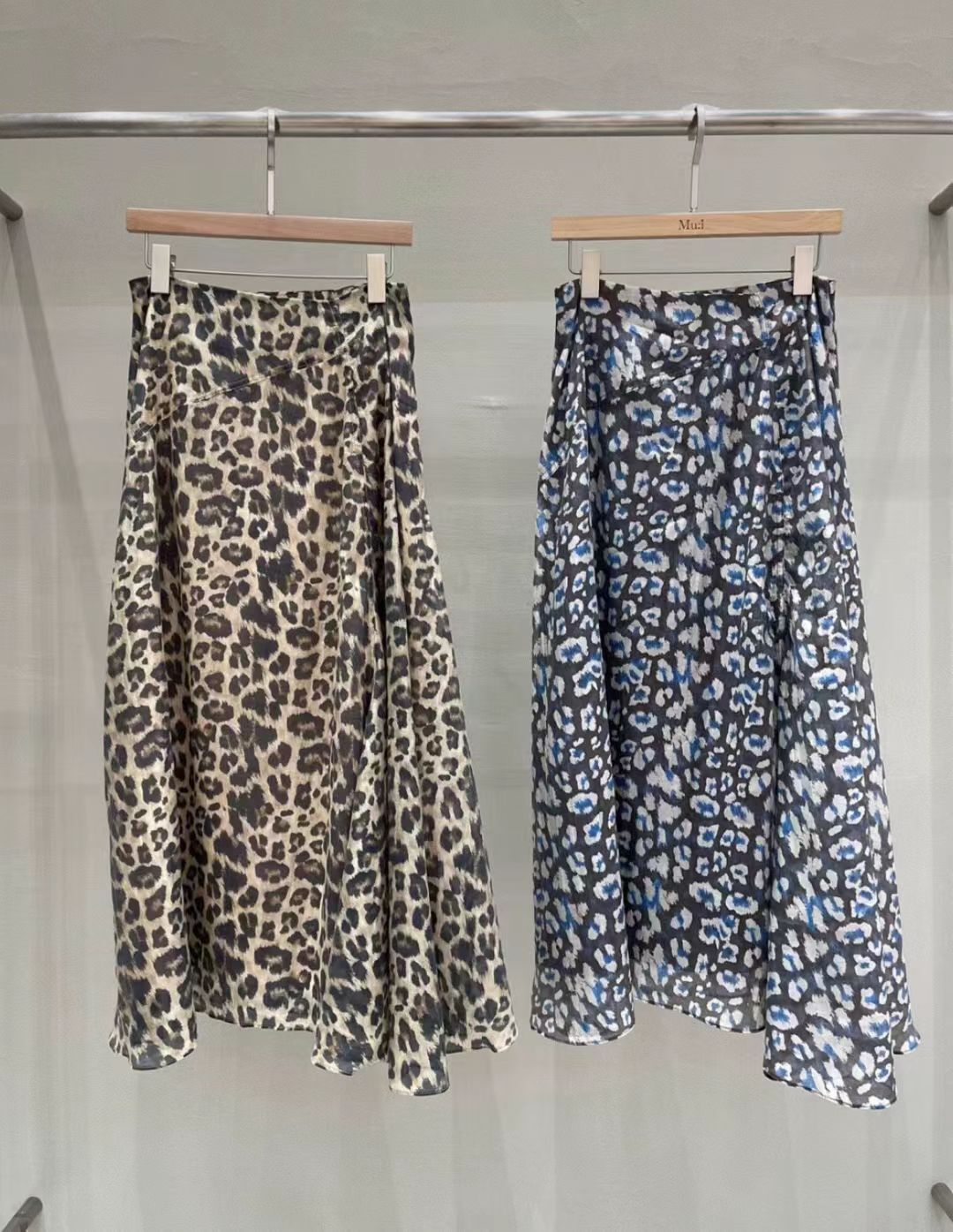 MU5002 拼接車線長裙