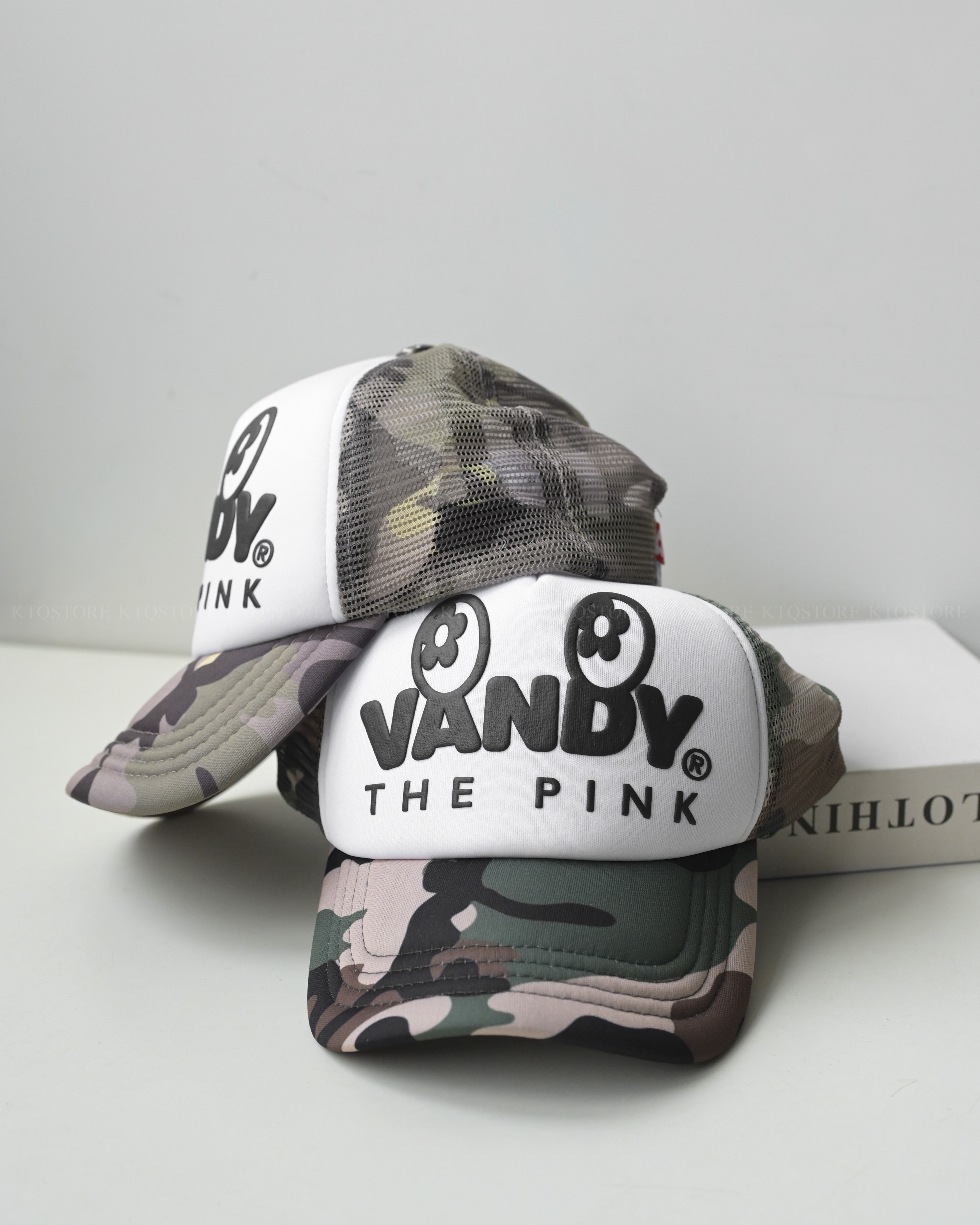 KTQ STORE ‧ VANDYTHEPINK® vtp® Shop Trucker Hat 卡車司機帽
