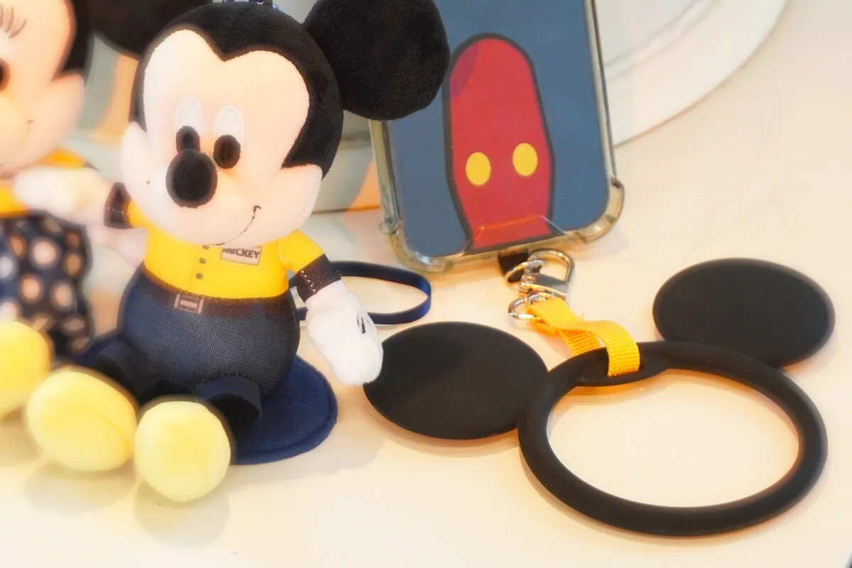 香港代購 ❘ 港鐵 迪士尼 米奇 Mickey 米奇頭造型 列車扶手 手機手環 (無手機殼)