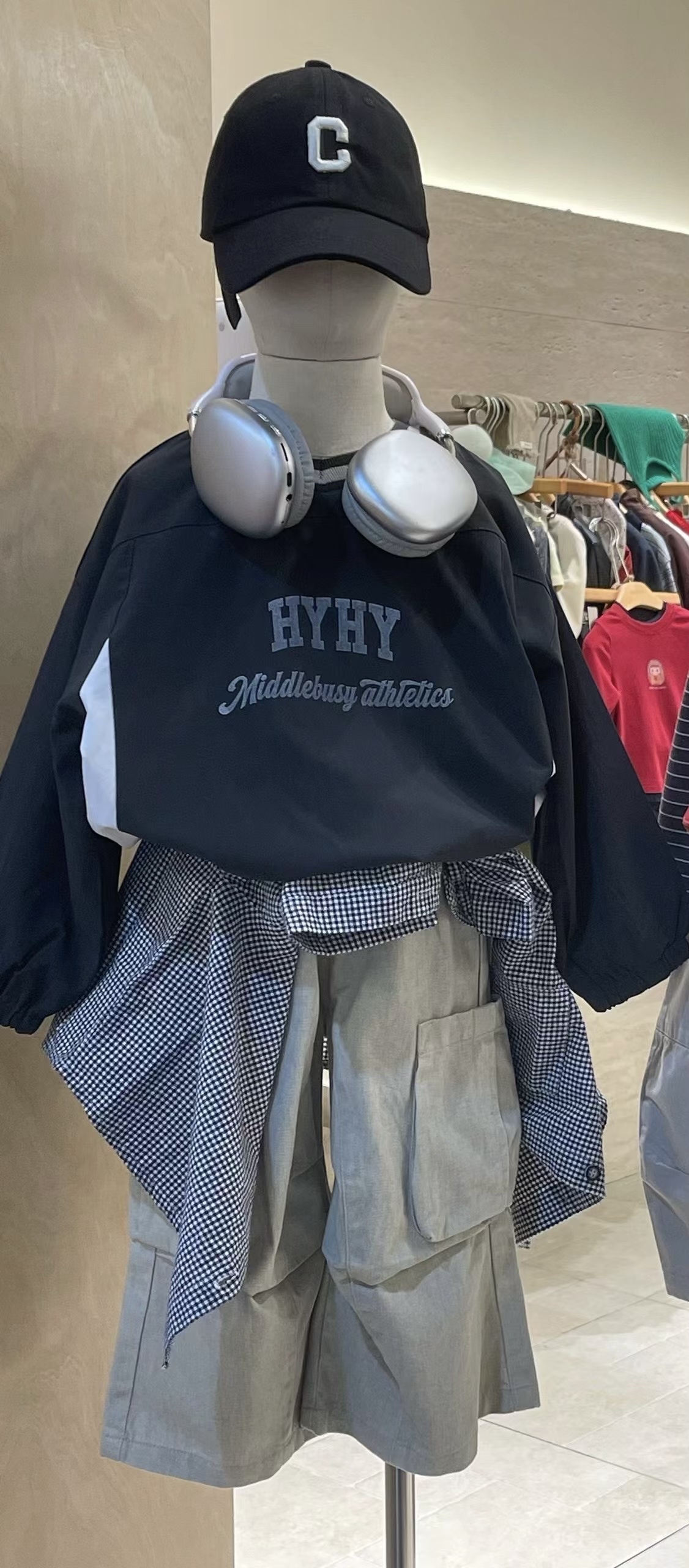 A02966特殊面料V領上衣