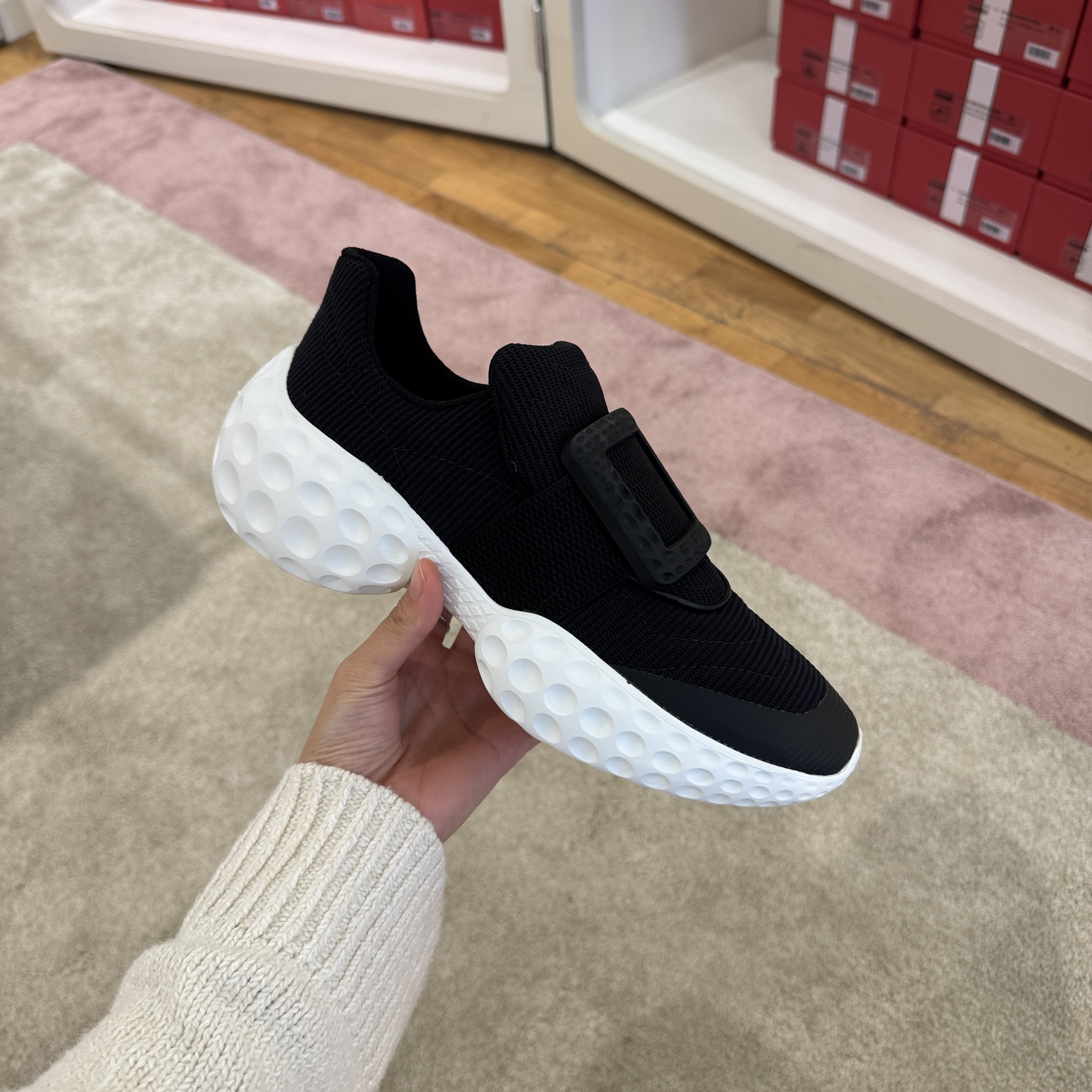 Roger Vivier RV viv run light sneakers black