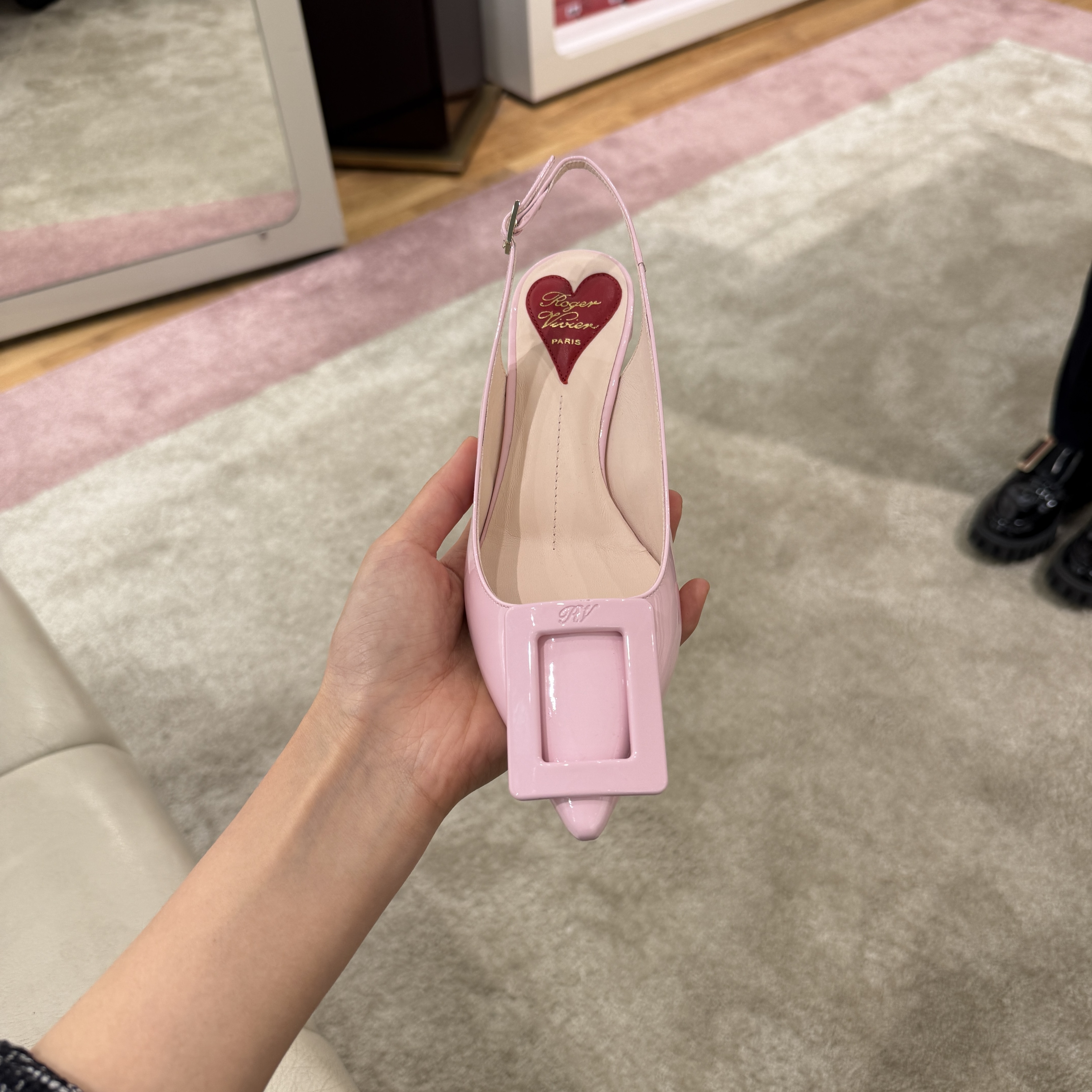 Roger Vivier RV pointed patent heels sandals pink