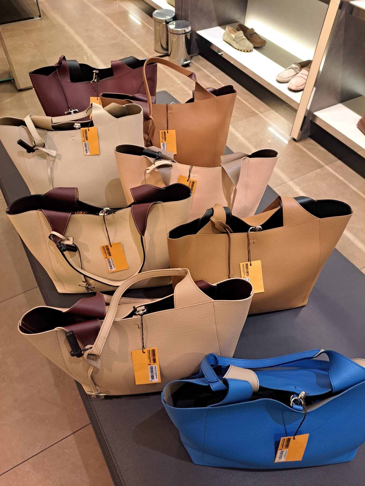 Tods APA Second Bag shoulder tote bag multi colors