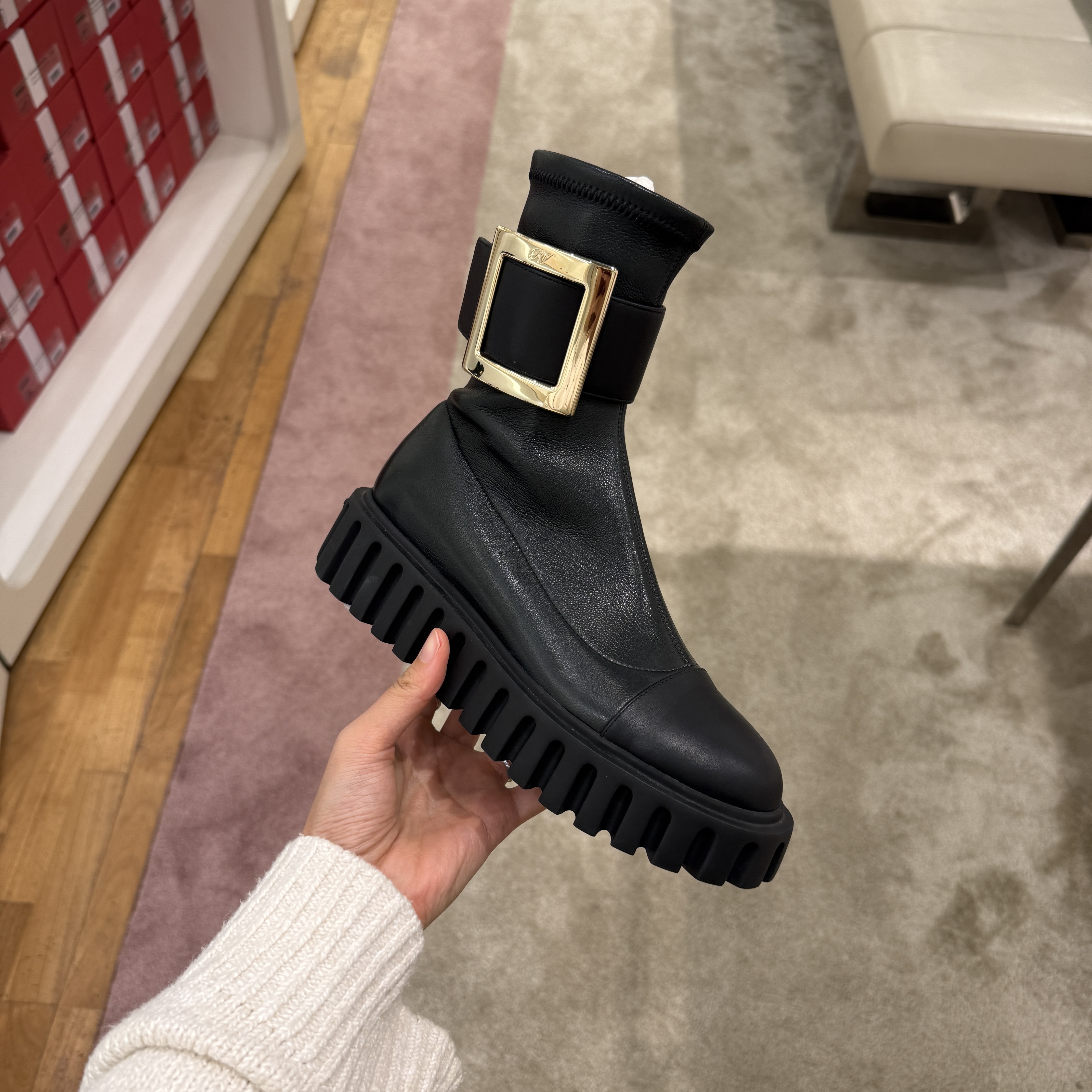 Roger Vivier RV viv go thick leather boots black