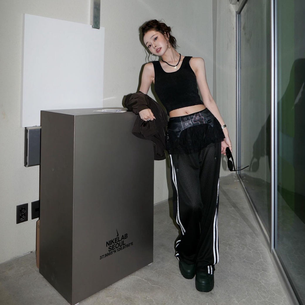 NIKE AIR JORDAN 1 BROOKLYN 宋智雅同款 增高 厚底 鐵牌 黑武士 全黑 (女款)