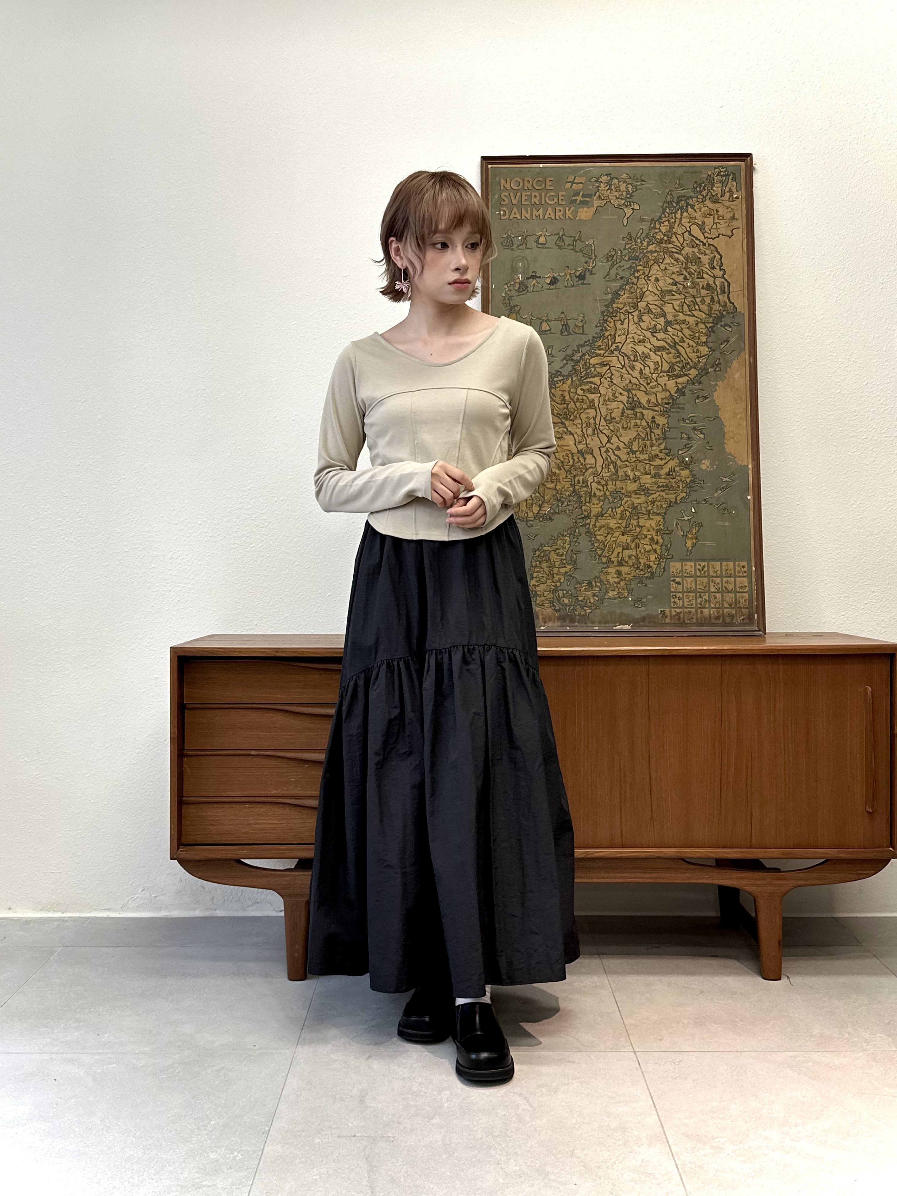 顯瘦 ！視覺劃分短款上衣 - BL53822