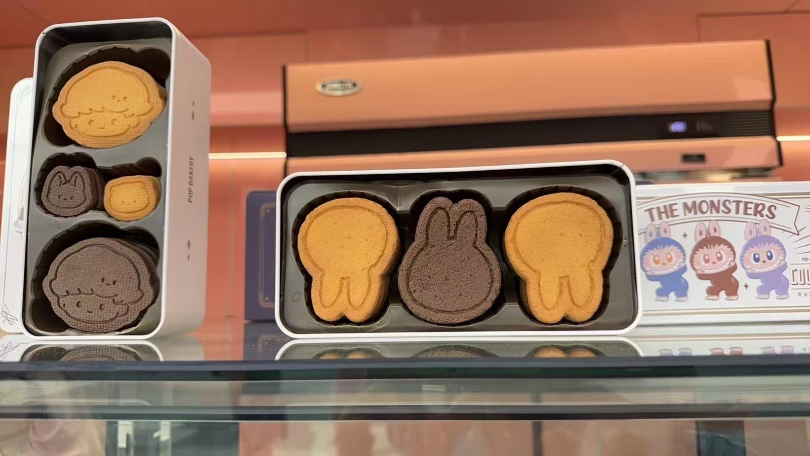 popmart城市樂園限定+the+monsters經典系列+LABUBU黃油蕾絲曲奇+內含9塊曲奇餅乾 新鮮食品獨立出貨