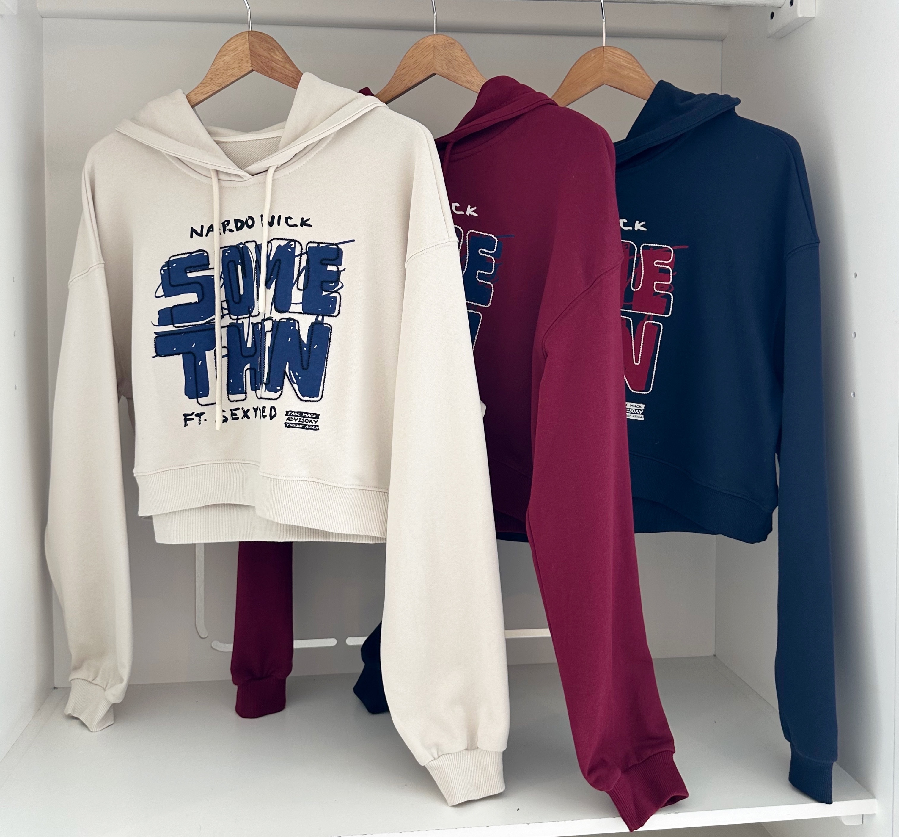 WORDING HOODY PULLOVER