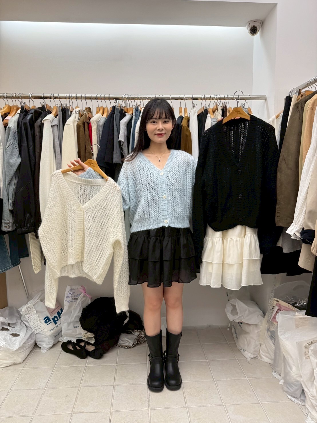 DR5025 洞洞鏤空針織V領外套