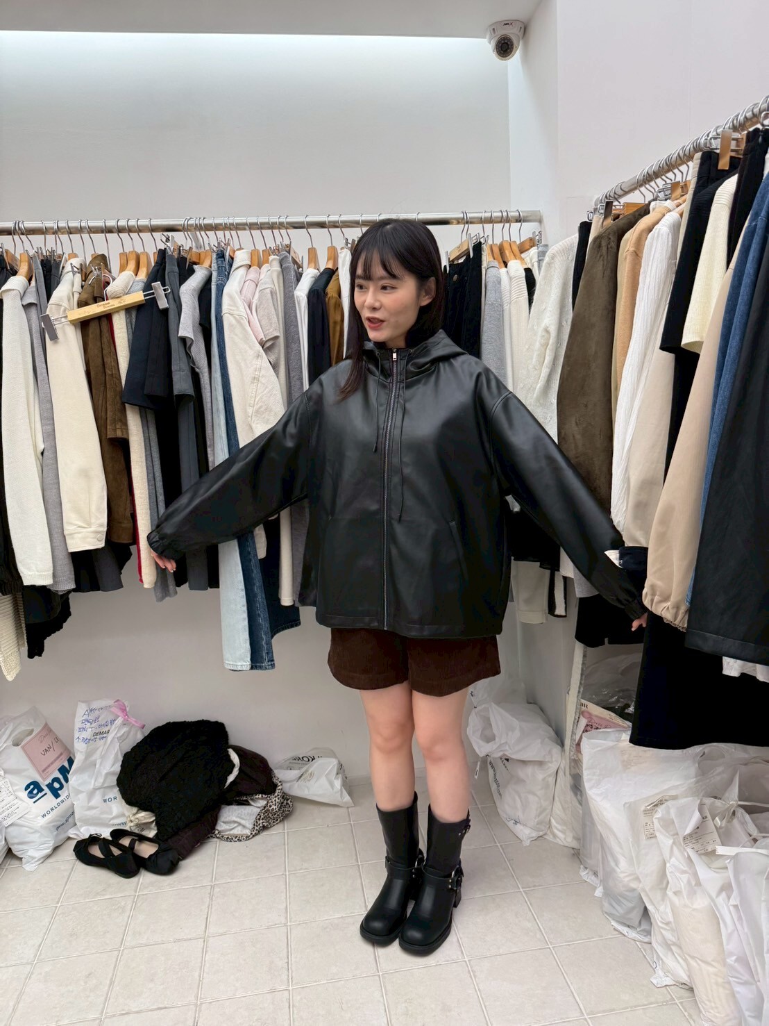 DR5004 連帽拉鏈光澤感外套