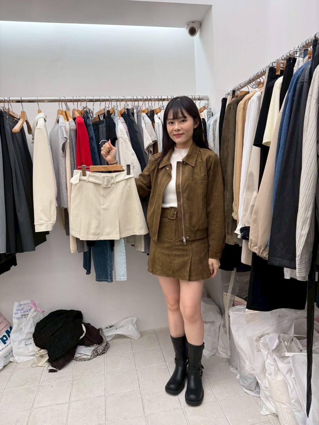 DR5019 仿皮帶扣A line壓褶短褲