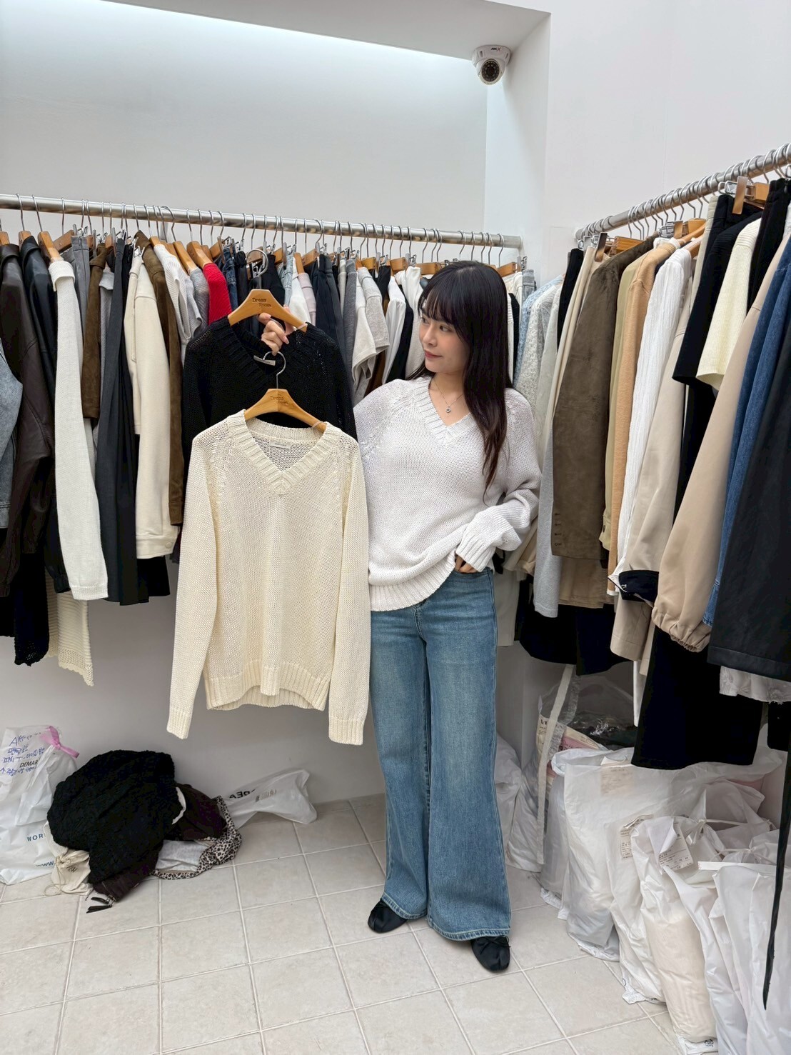 DR5002 V領針織坑紋長袖上衣