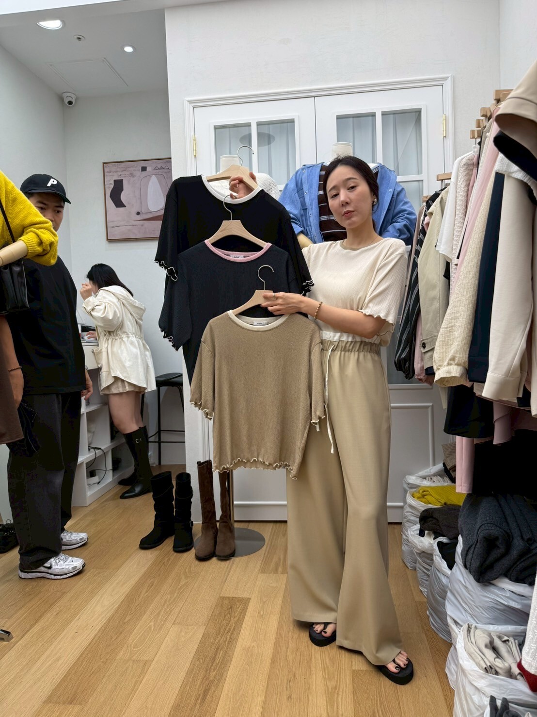 RF5015 拼色邊木耳邊上衣