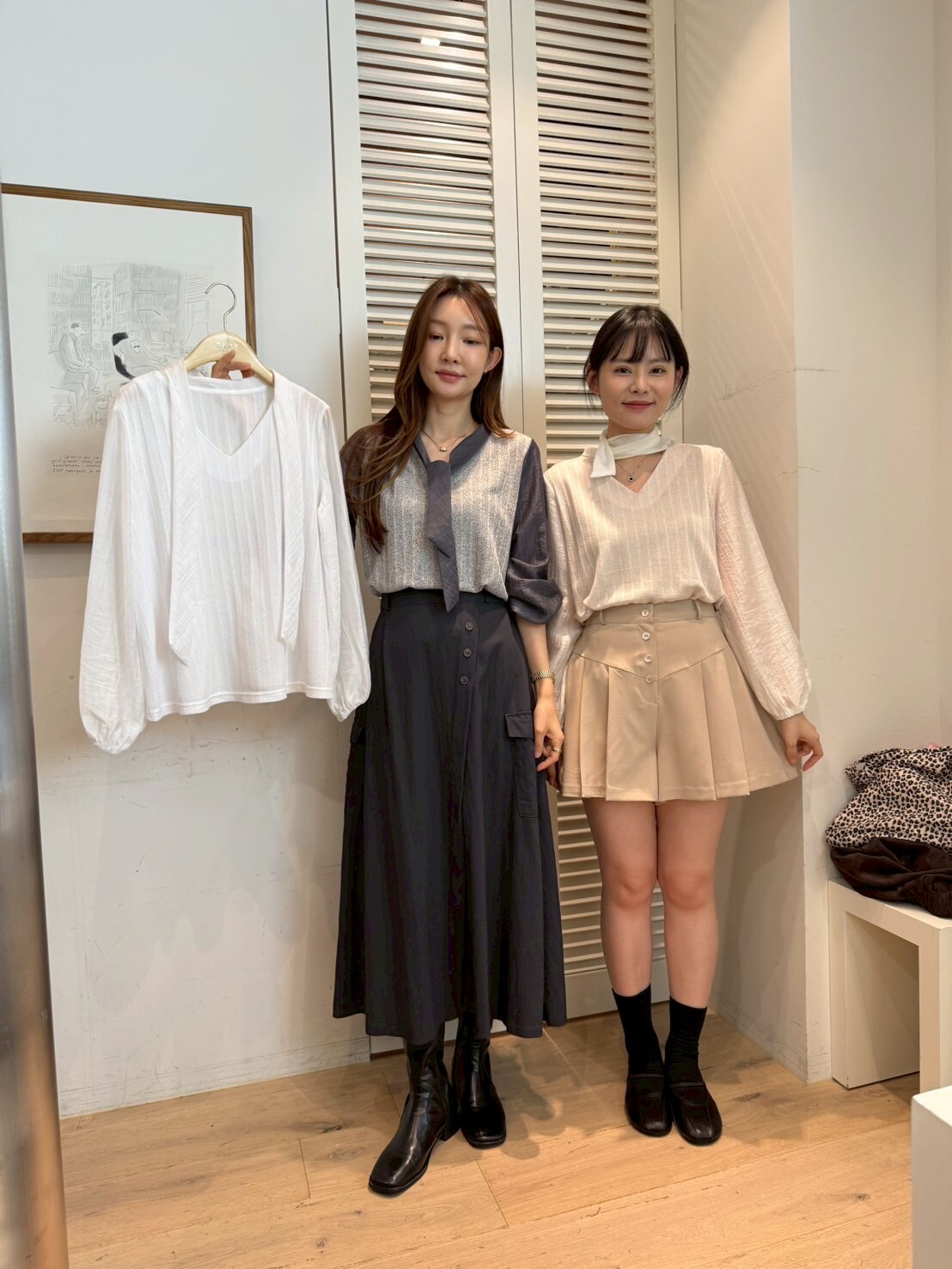 FA5022 絲帶綁帶領暗紋泡泡長袖上衣