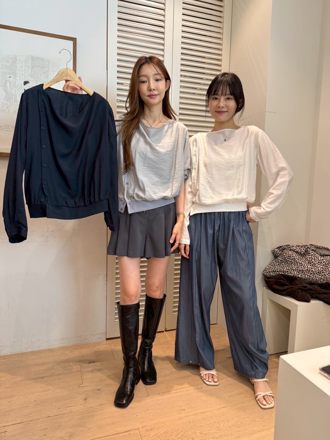 FA5004 側排扣垂墜領長袖上衣