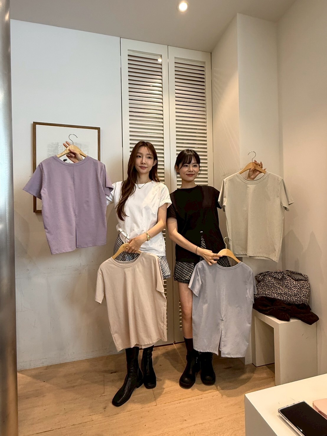 FA5023 圓領微彈後開衩親膚短Tee (任選2件$339) *優惠碼不適用*