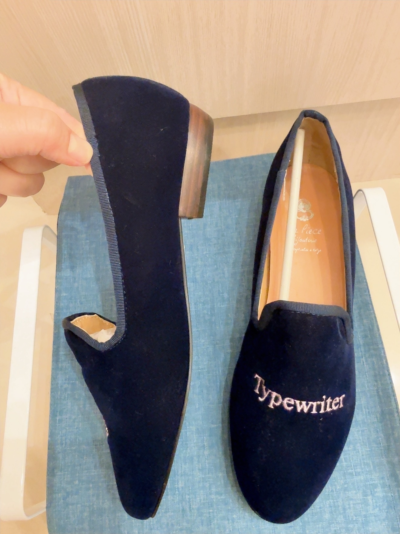 英式打字機限定絨素材設計鞋