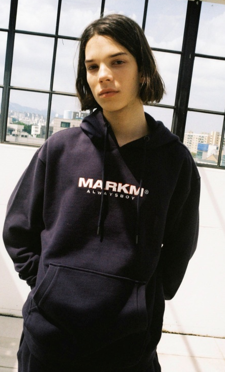 【現貨】MARKM LL0921203 Always Boy Logo 連帽衫