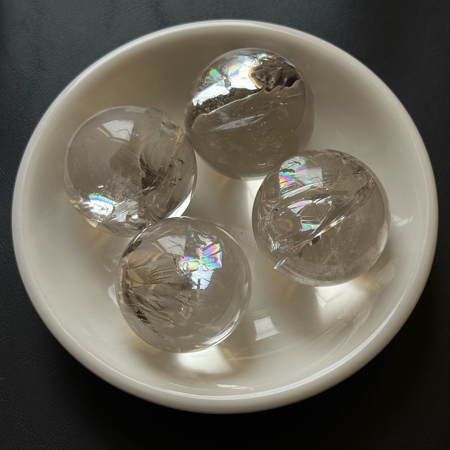 [原石] 爆彩白水晶 水晶球 約 3 公分