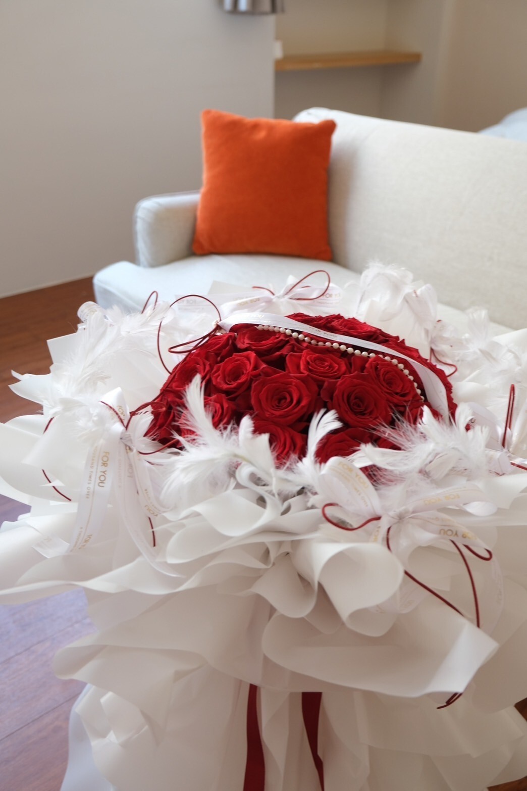 芭蕾風包裝玫瑰花束（33朵） /進口鮮花玫瑰