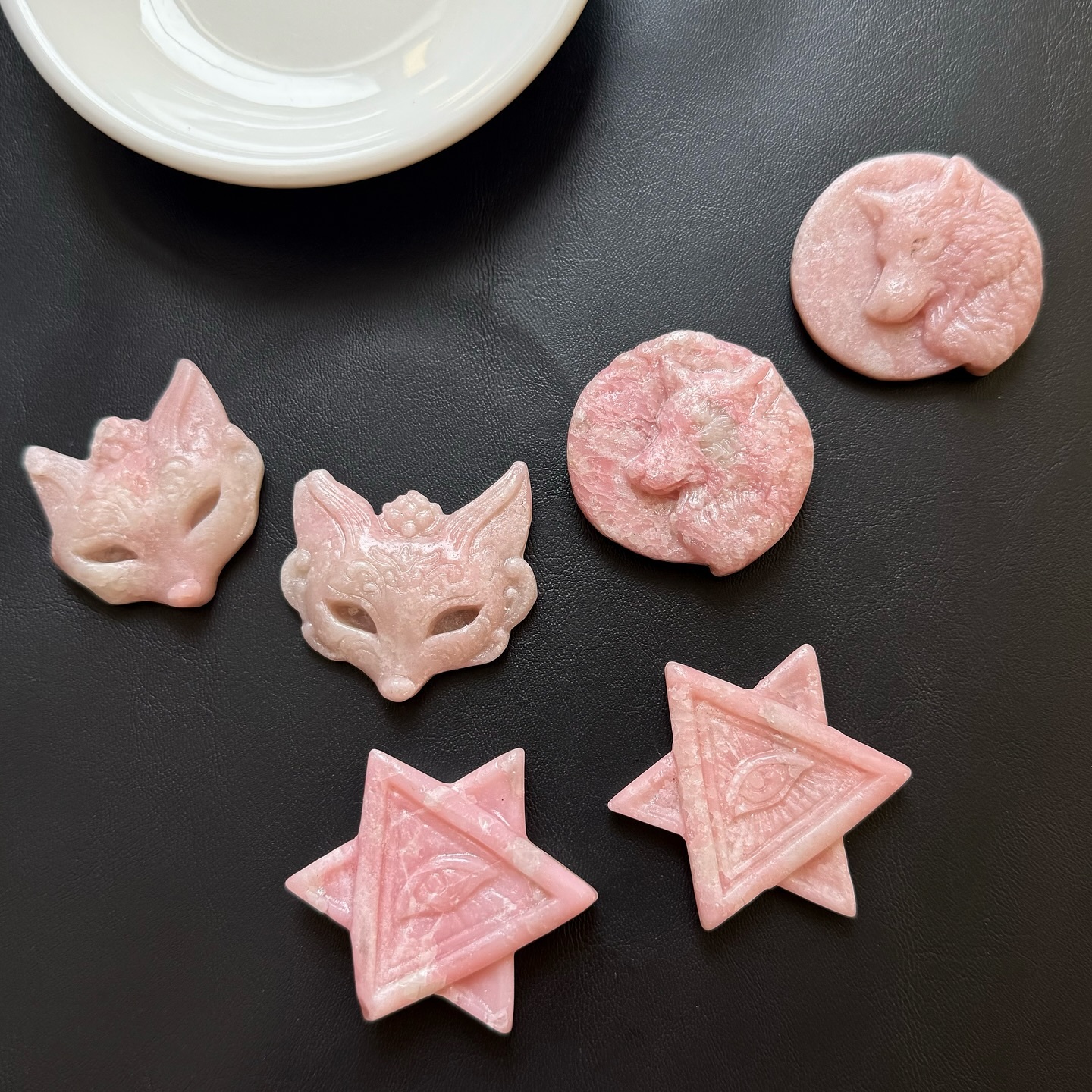 [原石] 粉紅澳寶 水晶雕刻件 狐狸、狼、透視之眼