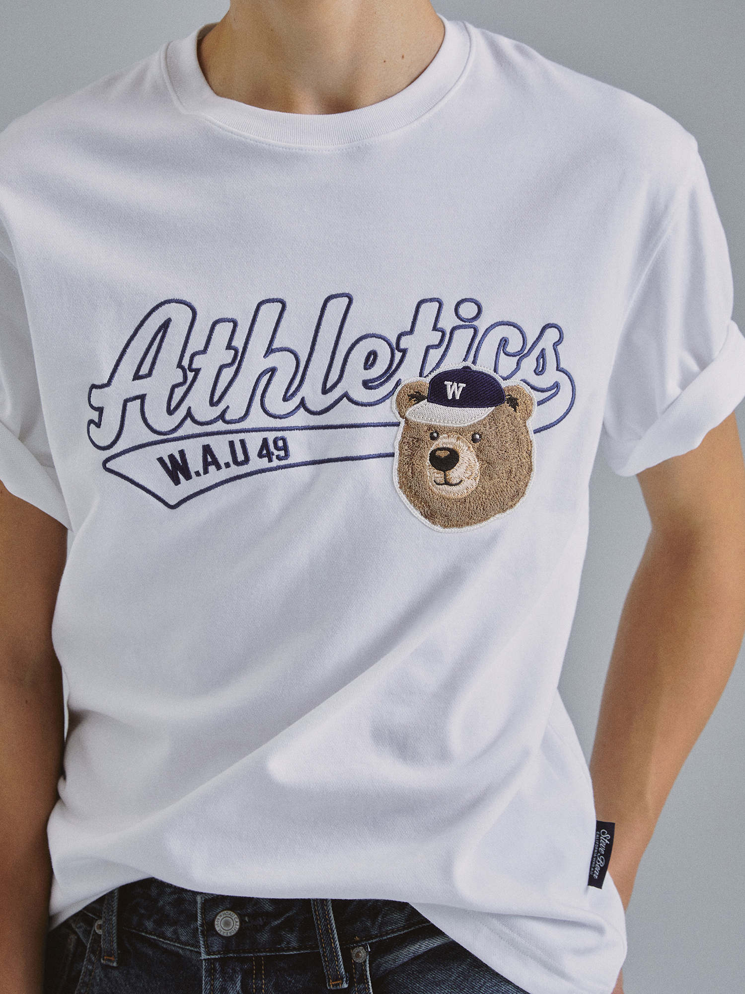 【直播】WHO A U LL0921210 Steve Campus Patch 短袖上衣