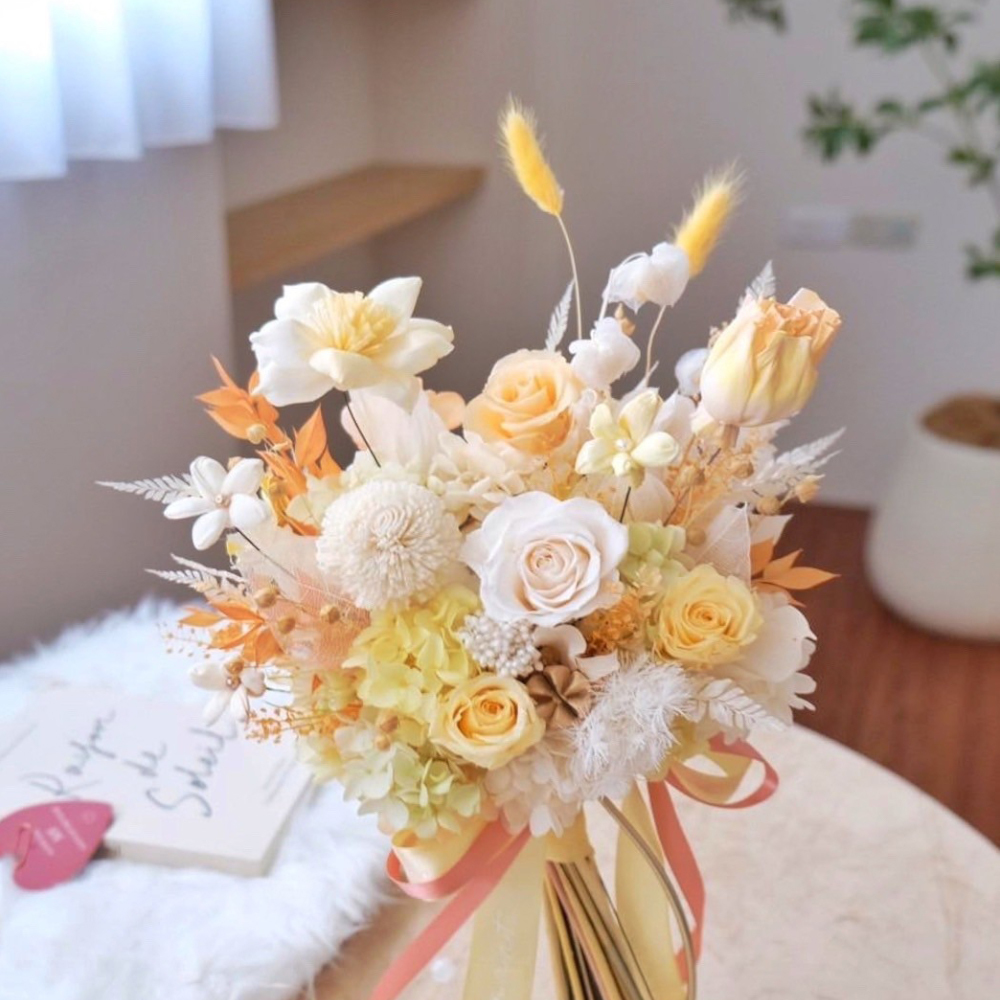 黃白色系 小高層次 永生花 新娘捧花