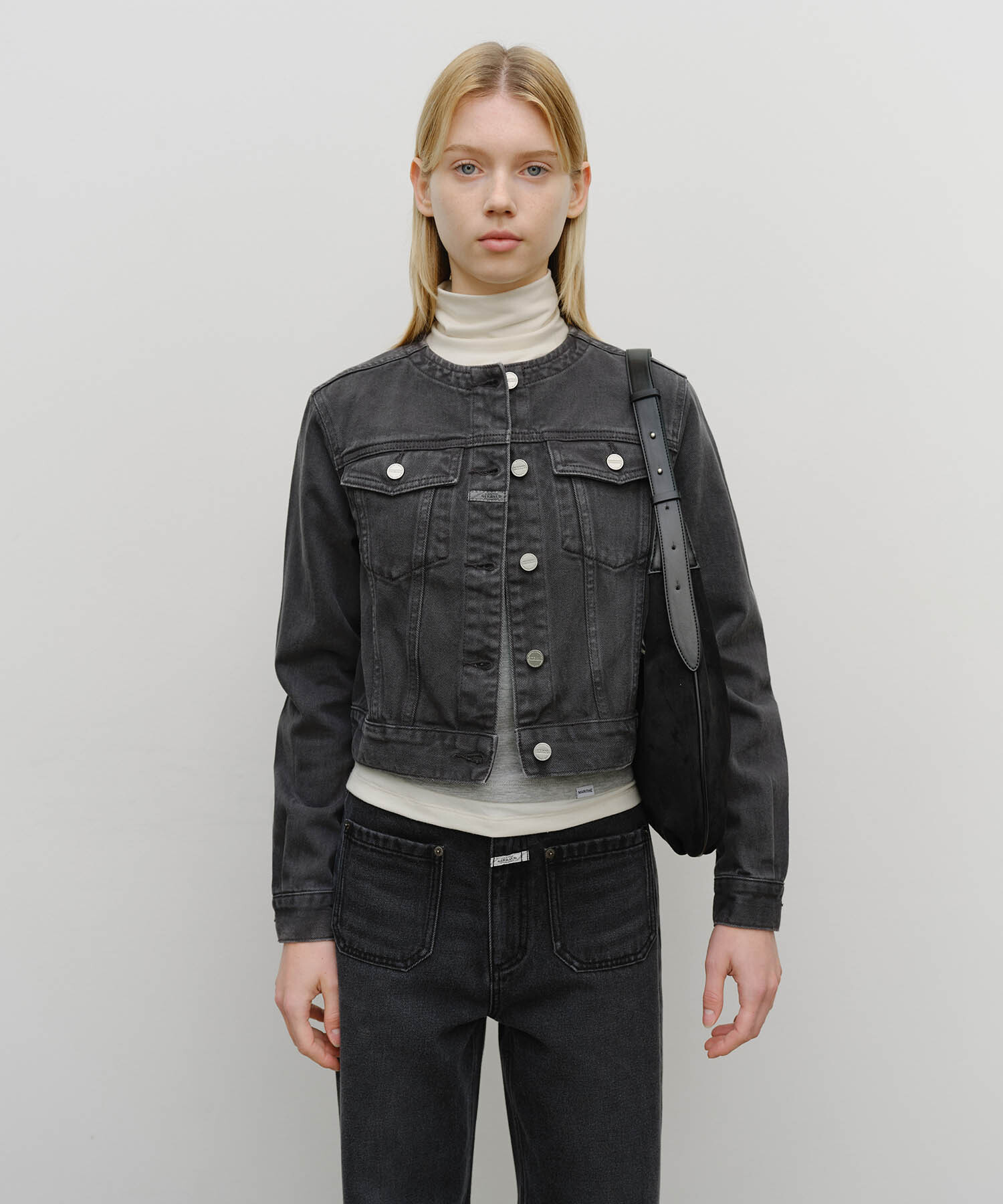 【直播】MFG LL0921404 經典LOGO圓形麂皮單肩包