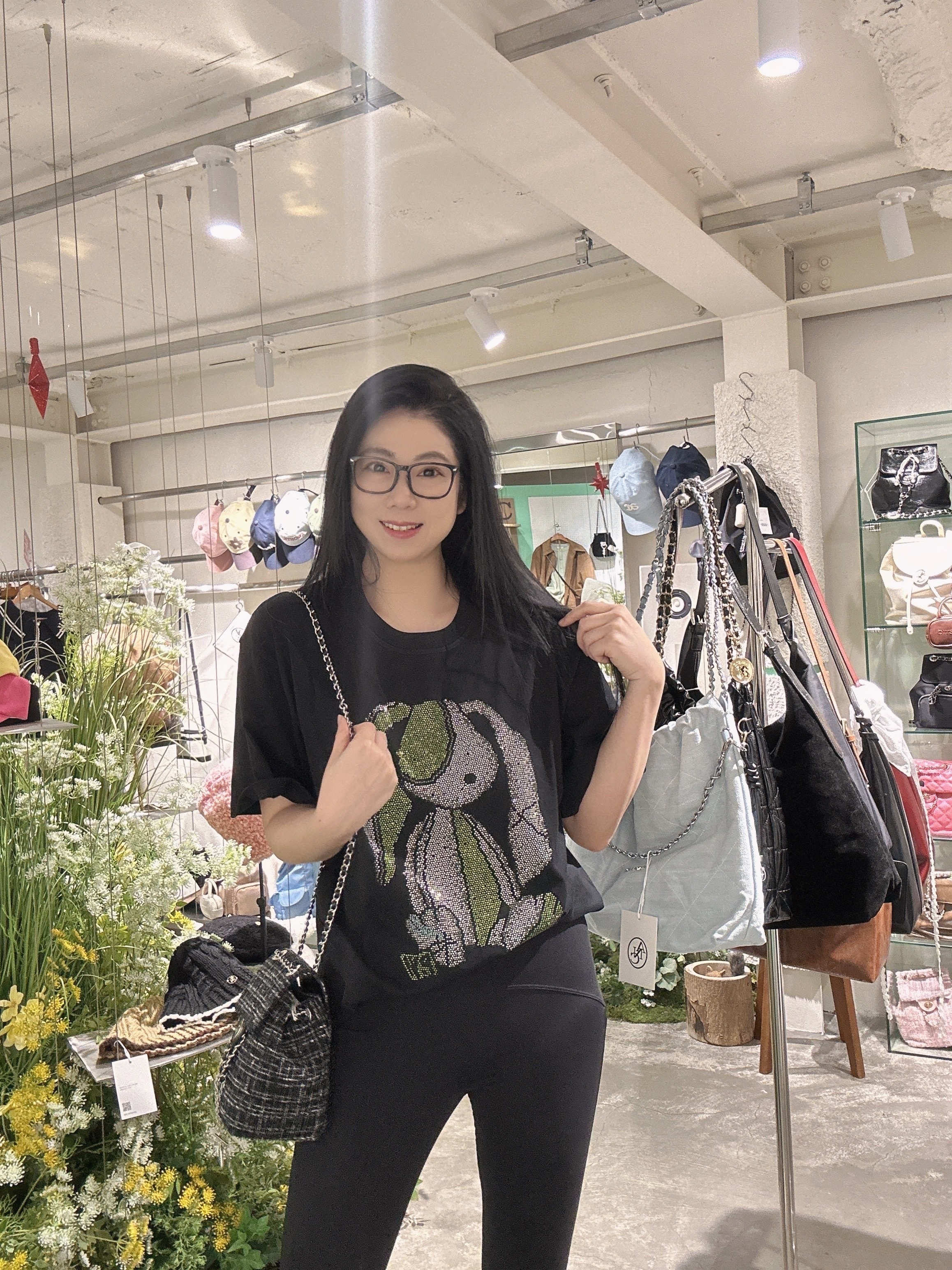 【直播】LL0920999 CARLOS JUNHET 閃石短袖上衣(free size)