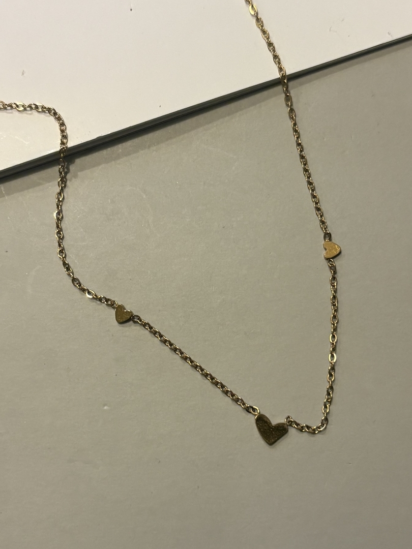 delicate heart necklace