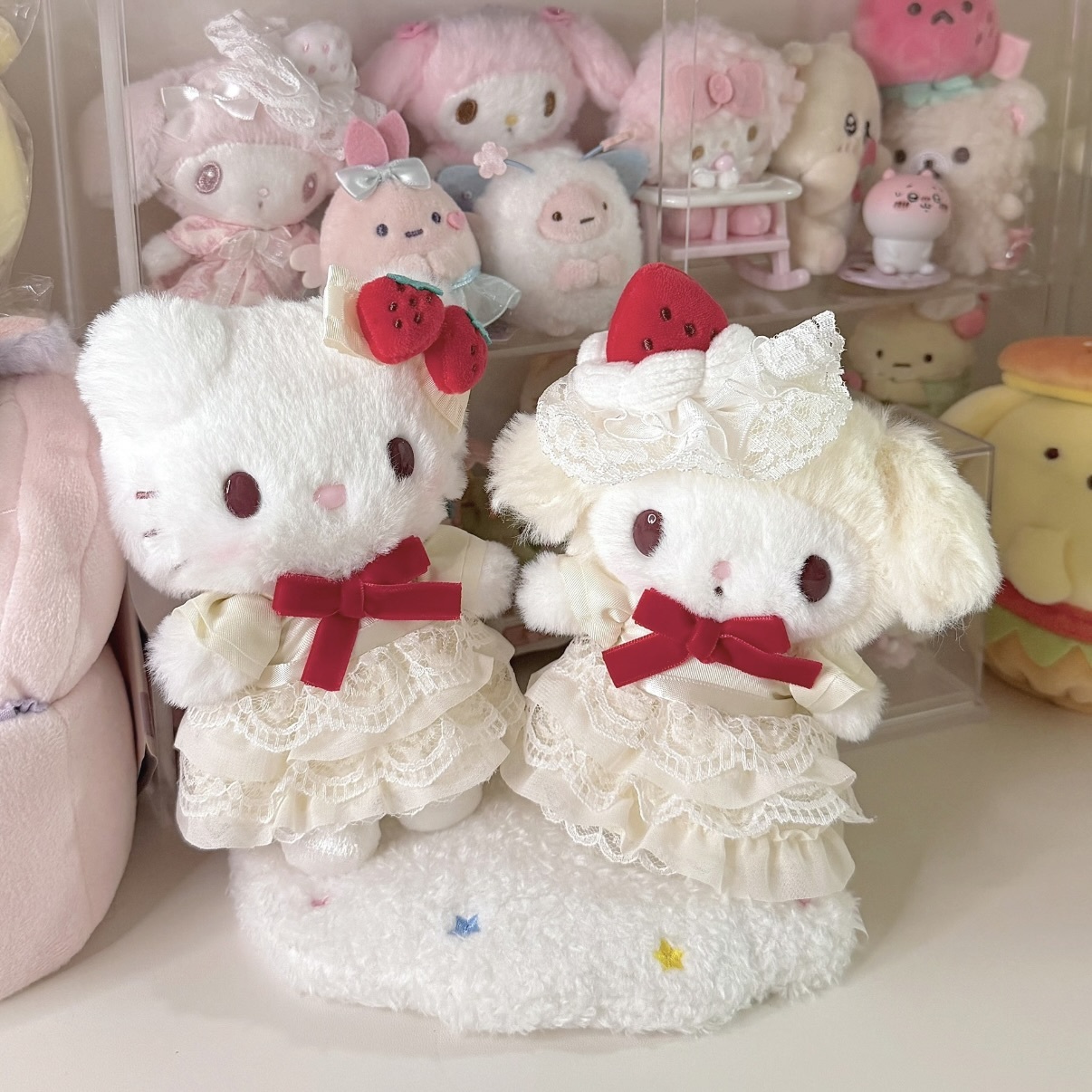 現貨┃日本 三麗鷗 KITTY 美樂蒂 草莓蛋糕 吊飾