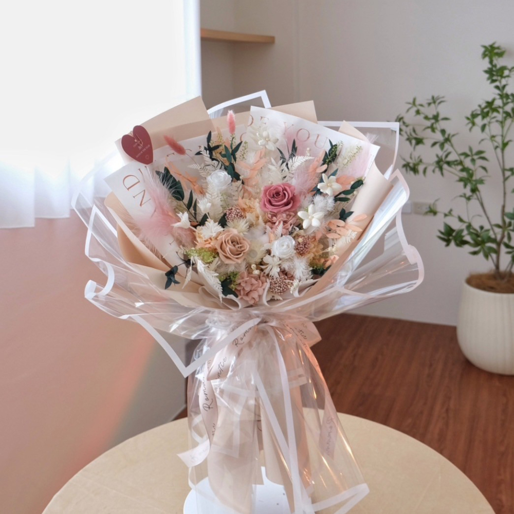 美到窒息的愛系列花束＿莓果奶茶色永生玫瑰花束