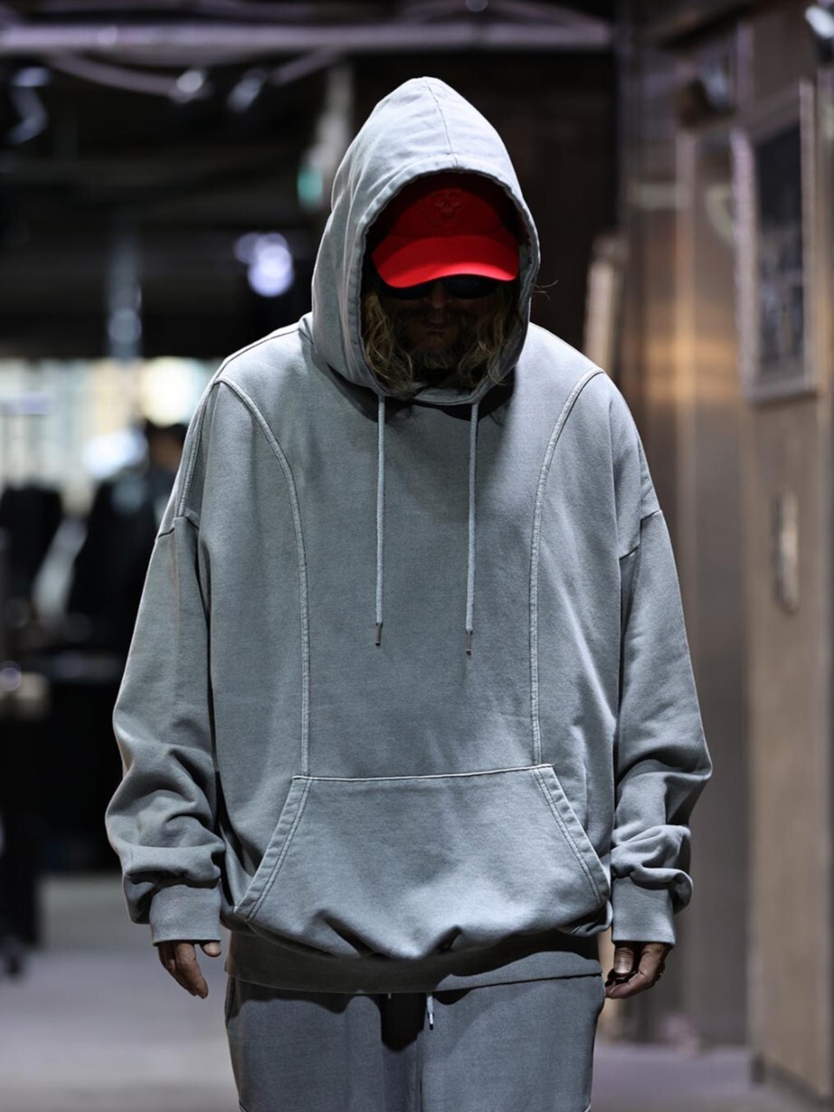 色彩剪裁寬鬆連帽衫