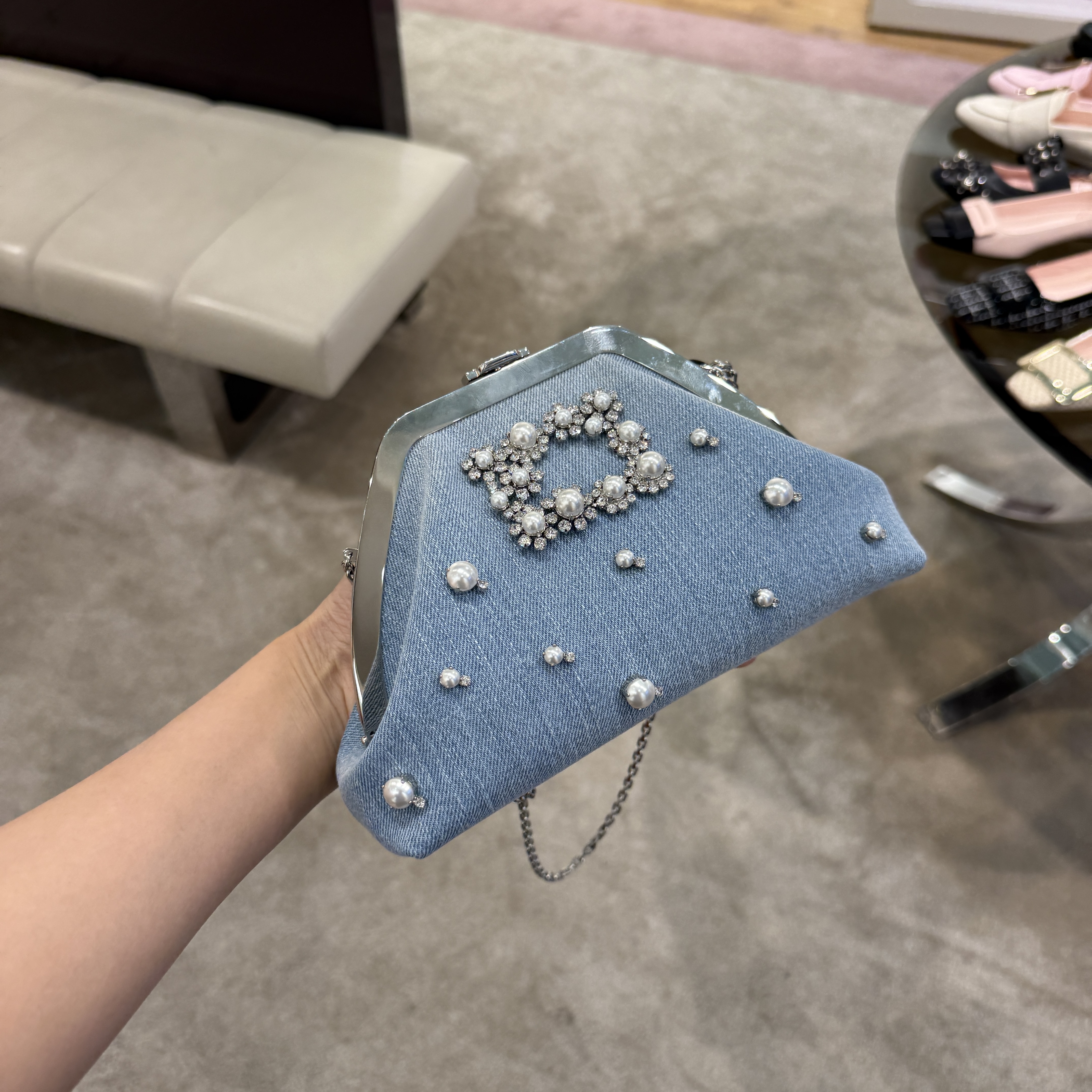 Roger Vivier RV Denim flower strass pearls Trapezoid chain bag