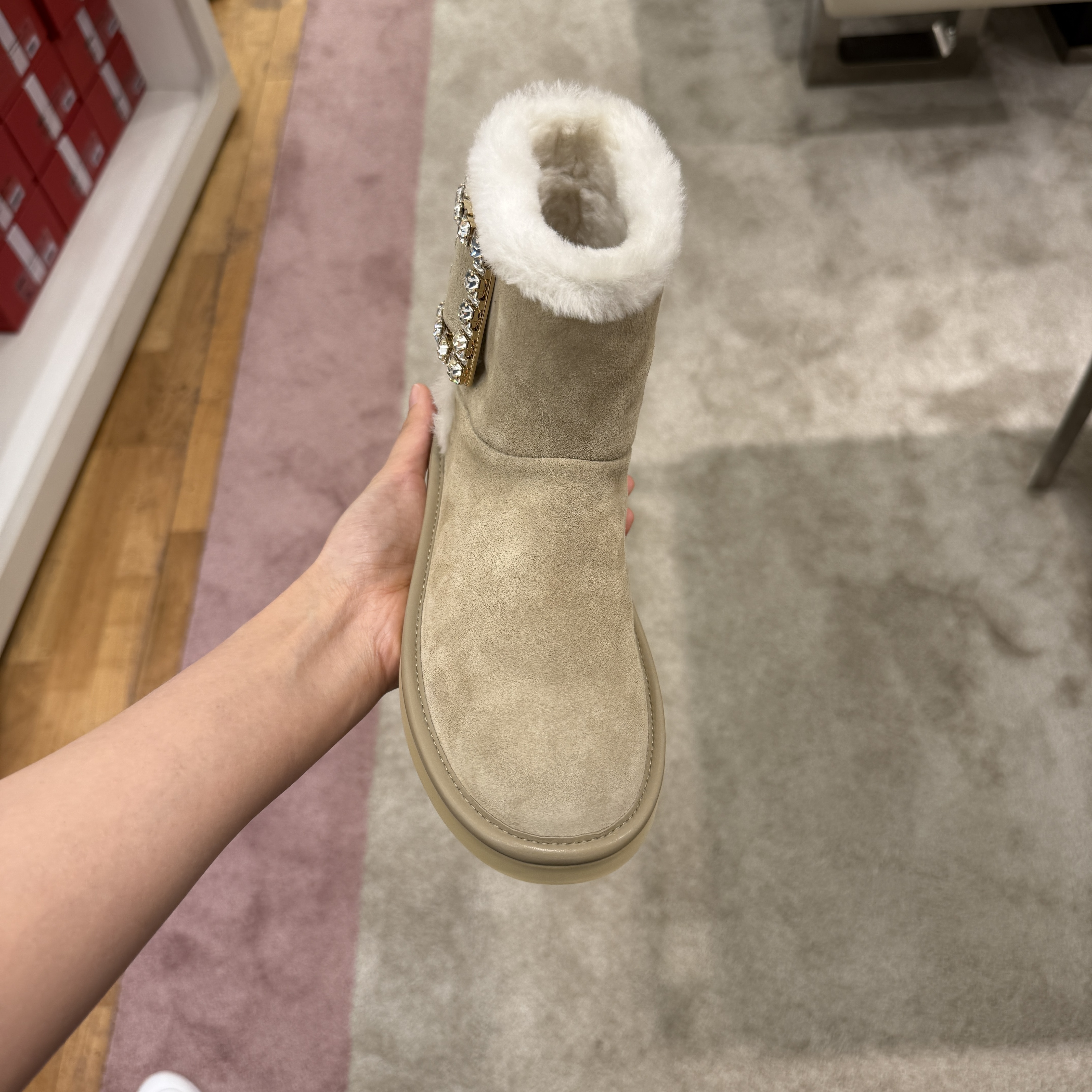 Roger Vivier RV Winter Viv Strass buckle fur boots beige