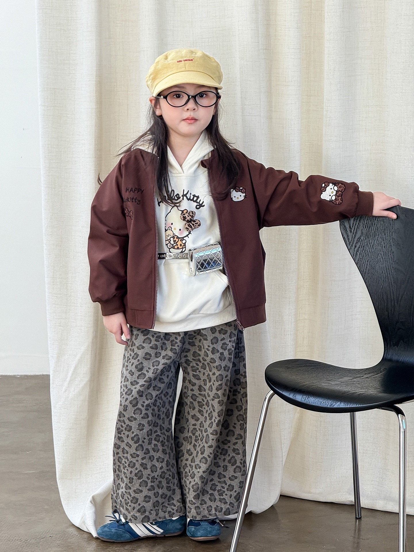 棕色小貓棒球外套