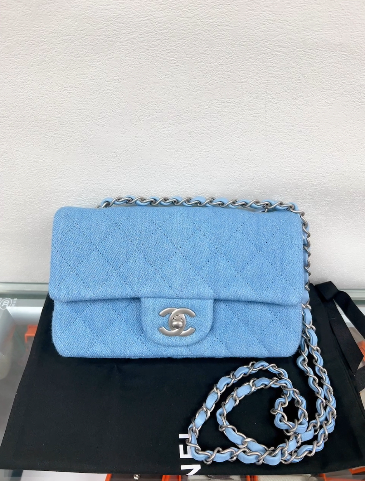 *Unused* Chanel cf mini 20 classic flap denim